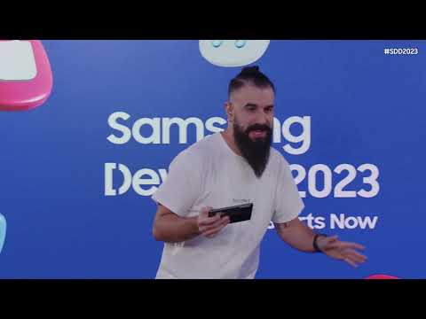 ¿Cuáles son algunas de las principales asociaciones de Samsung en el sector de la educación?