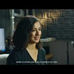 ¿Puede explicar la estrategia de Samsung en el mercado de los sistemas de audio y entretenimiento para el hogar?