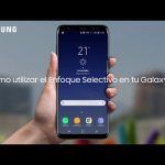 ¿Cómo influye en el desarrollo de productos el enfoque de Samsung respecto a las opiniones de los clientes?